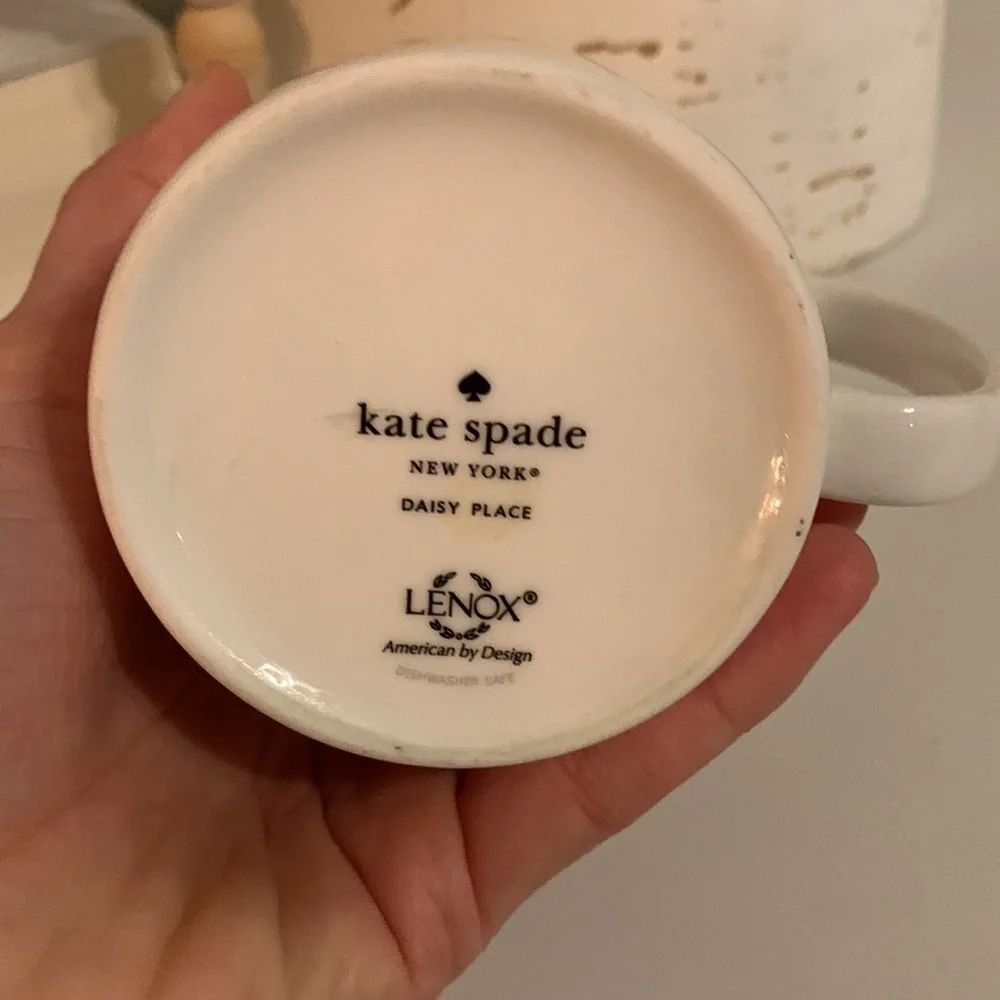Kate Spade New York Lenox crème de la crème Mug white gold coffee daisy‎ place